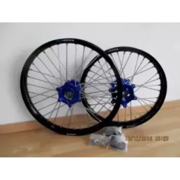 paire TECH2 250/450 CRF 14-16 bleu / noir 704.40