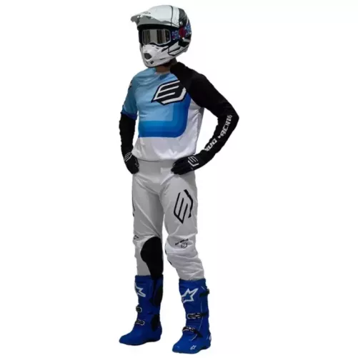Tenue Bud 95' EVO bleu ciel noir blanc