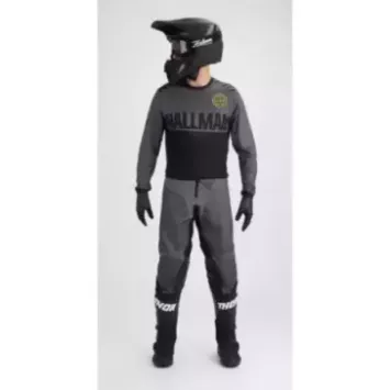 Tenu Thor Hallman Differ Slice Charcoal Black