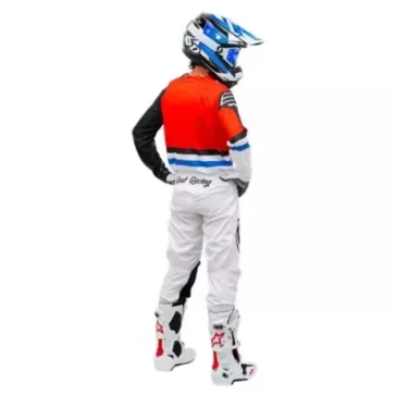Tenue Bud 95' Rouge Blanc