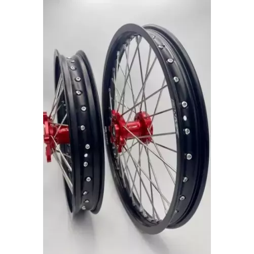 Paire de roues 2WMX CRF 14-25 Moyeux rouge Cercle noir