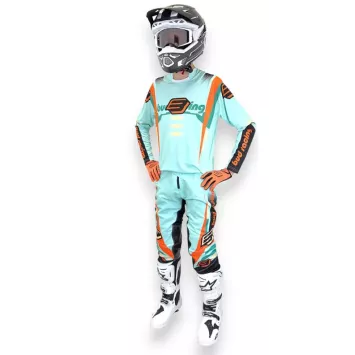 TENUE BUD racing Champion's Bleu Pastel Pêche 2026