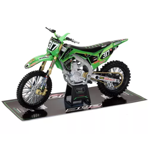 Moto miniature Kawasaki 450 KXF Bud Racing de M. Valin, au 1/12