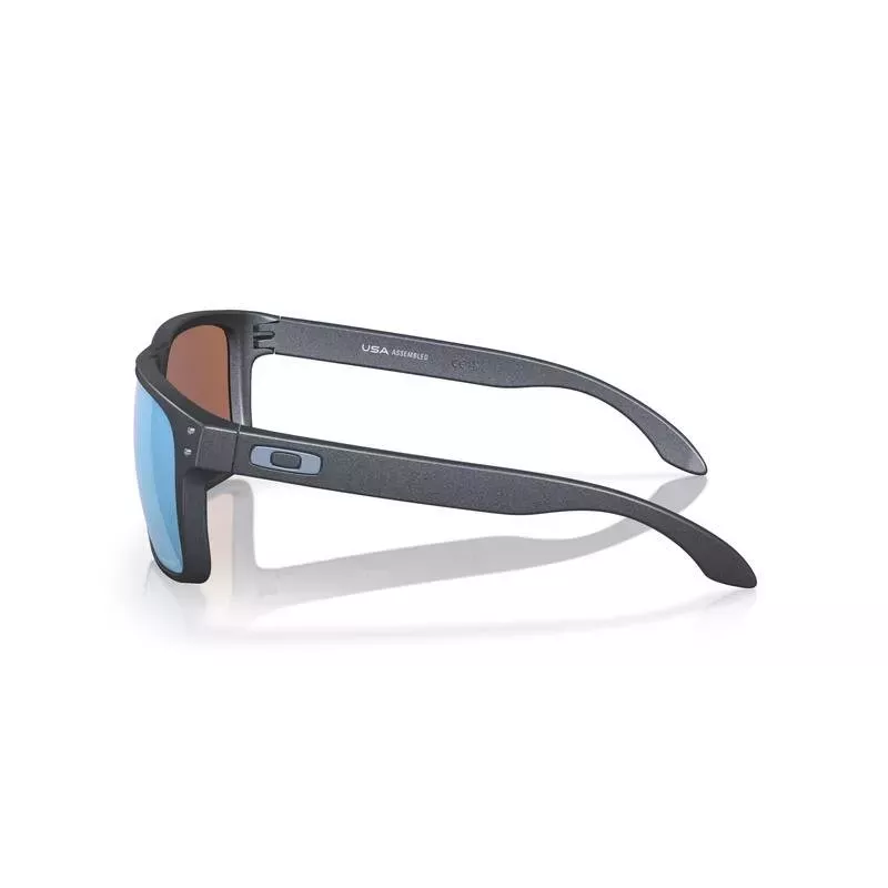 Lunettes de soleil OAKLEY Holbrook? XL Re-Discover Collection verres Prizm Deep Water Polarized Lunettes de soleil OAKLEY Holbrook? XL Re-Discover Collection verres Prizm Deep Water Polarized